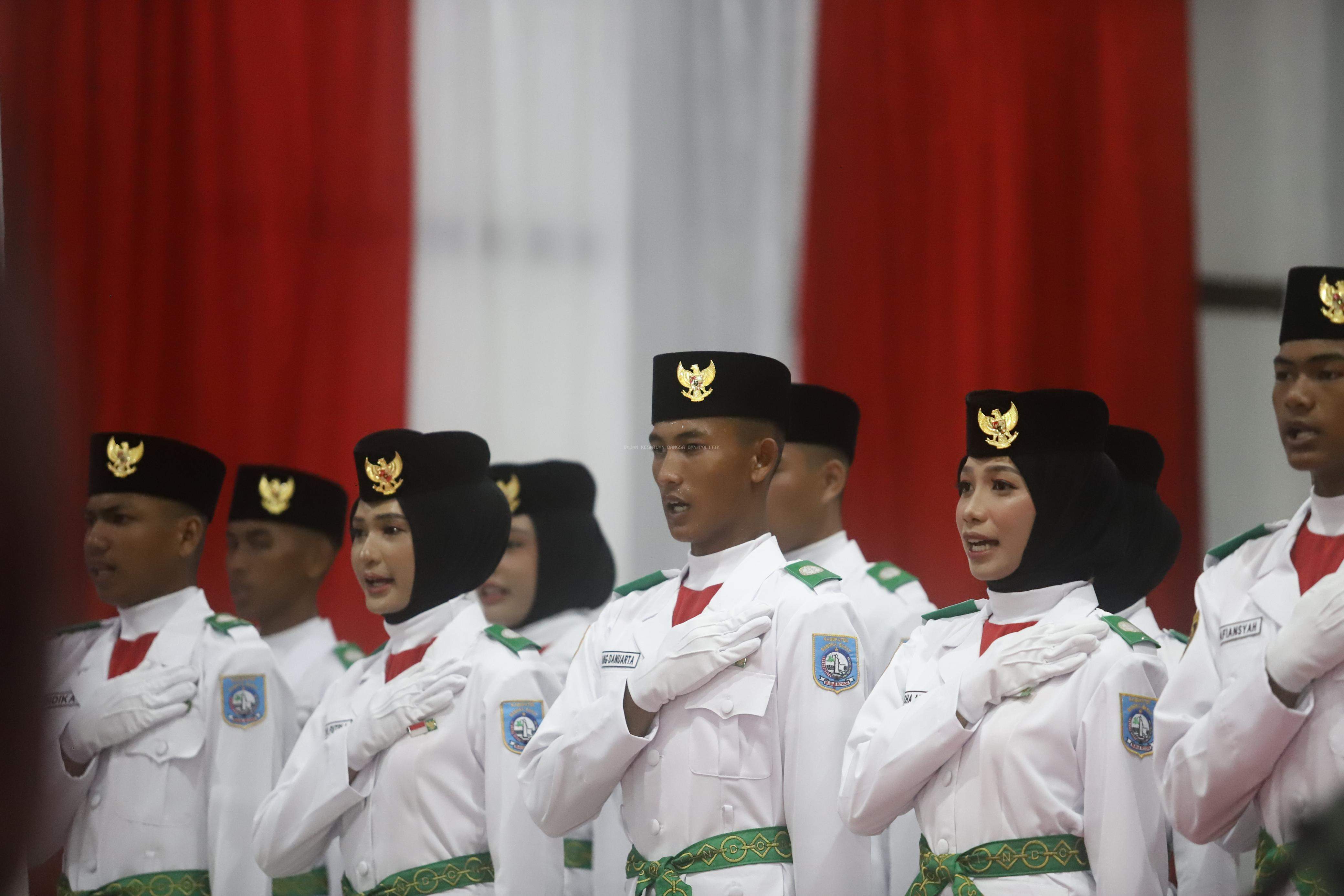 SAFRIZAL: PASKIBRAKA PEREMPUAN DI BANGKA BARAT TETAP PAKAI JILBAB